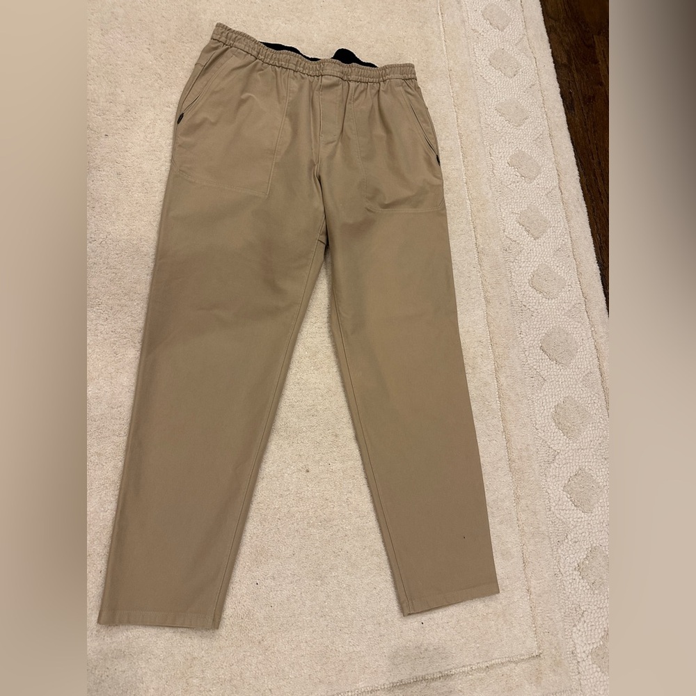 Lululemon men’s khaki pants